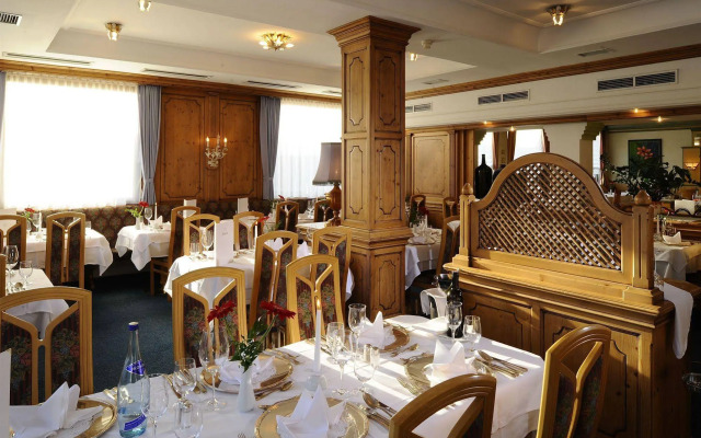Hotel Serles