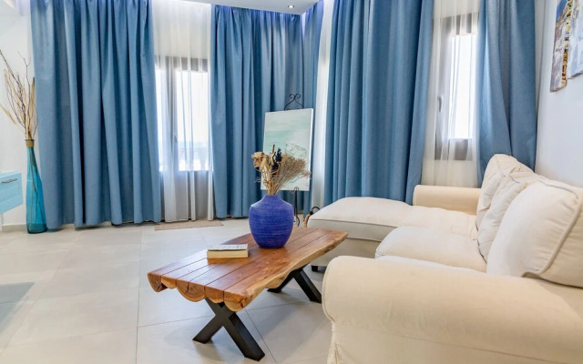 Theoxenia Suites & Apartments