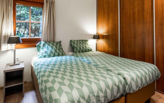 Chalet in a Holiday Park Park De Veluwe