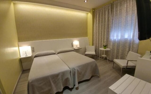 Hostal Paris