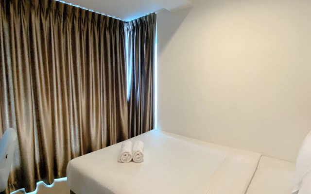 Cozy Living And Tidy 2Br At Grand Kamala Lagoon Apartment
