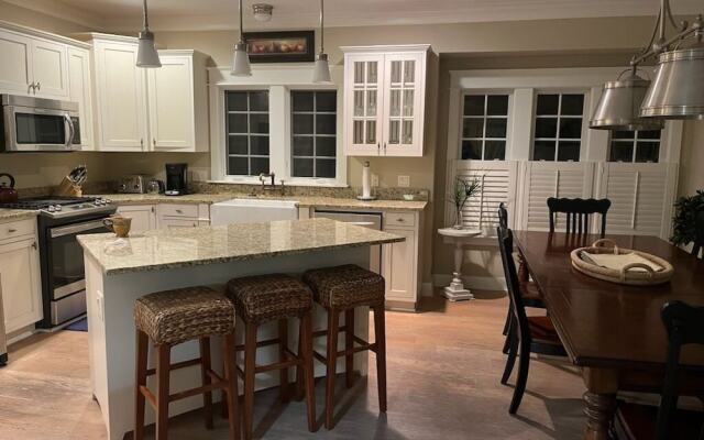 Family-Friendly 3BR Condo Grand Haven 27