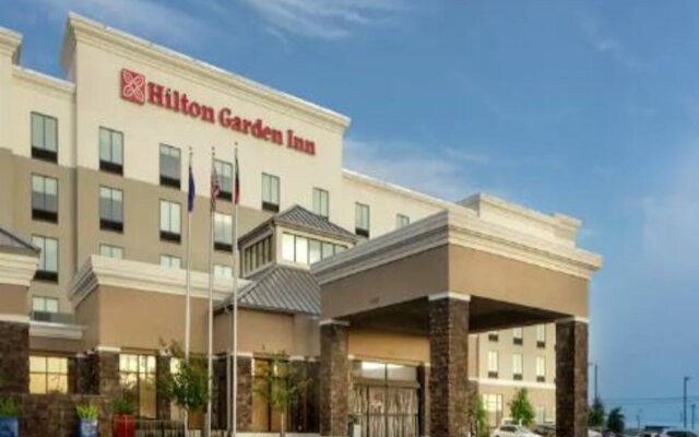 Hilton Garden Inn San Antonio-Live Oak Conference Center