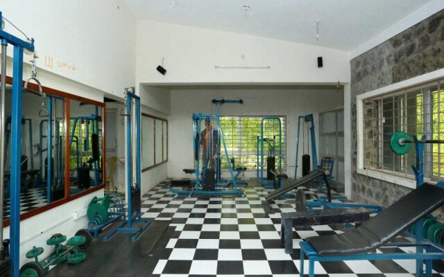 Vihal Estancia Holiday Inn