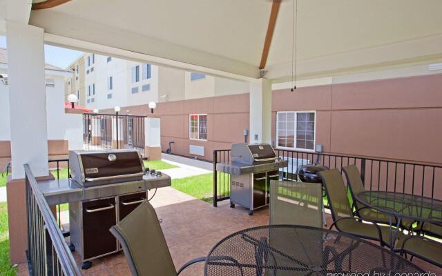 Candlewood Suites Houston Westchase/ Westheimer. by IHG