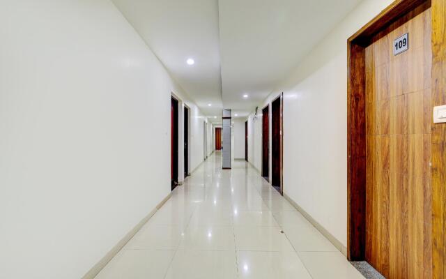 OYO 77491 Hotel Shreenath