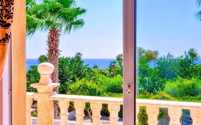 Villa Ambrosia