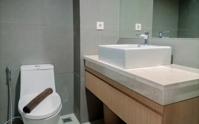 Great Deal And Homey Studio Room Patraland Amarta Apartment