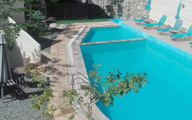 Sfinias Apartments