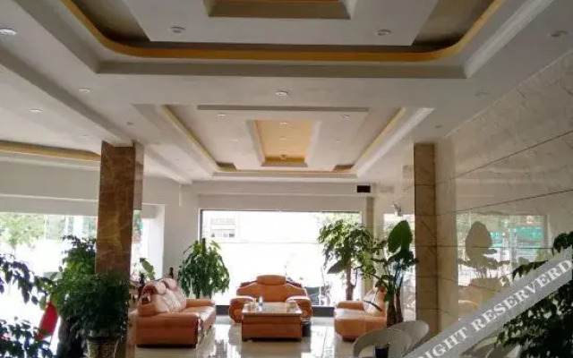 Qiubei Chuanyu Hotel