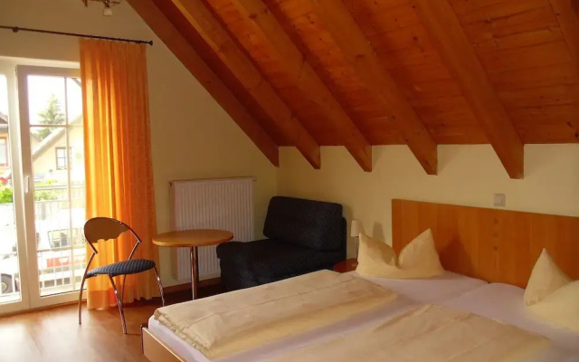 Hotel & Gästehaus Im Ziegelweg garni