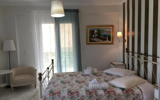 Avra Hotel