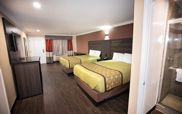 Rodeway Inn & Suites