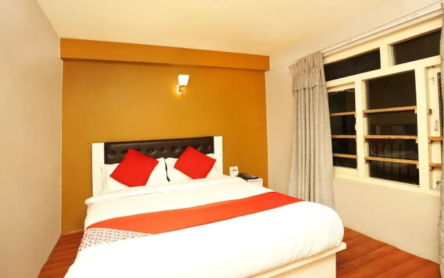 Oyo 607 De' Tisha Inn Lounge & Bar