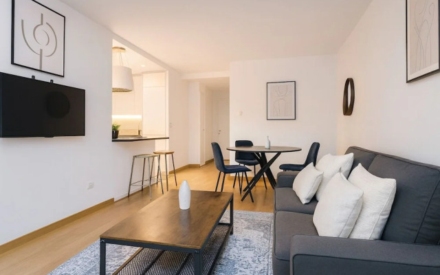 Spacieux 4 pièces à Issy-les-Moulineaux