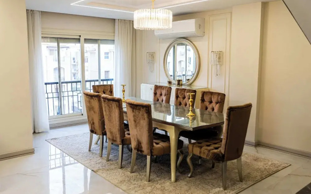 Imperial & Inviting 3bdr Duplex w/ Roof @new Cairo