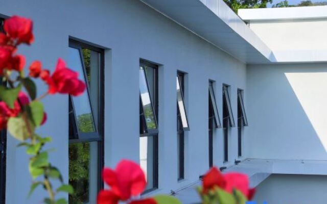 Sanya icare Aiqi Hotel (Dadonghai No.1 Harbour City)