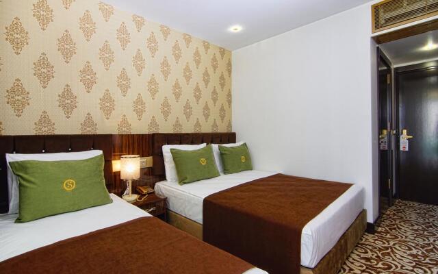 S White Hotel