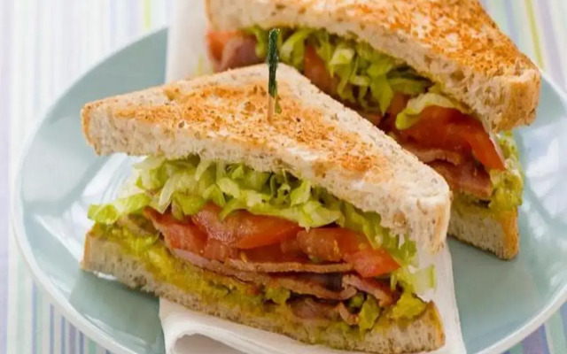 Hotel Elegance New Delhi Railway