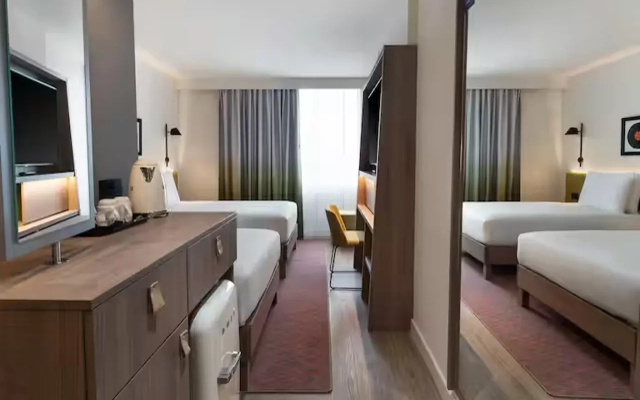 Hampton By Hilton Kuwait Salmiya