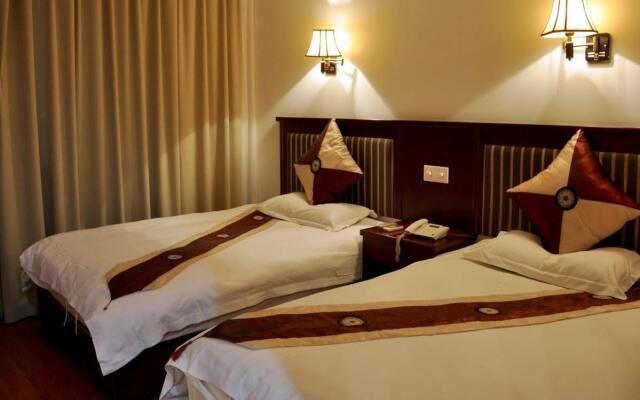 Riverside Hotel