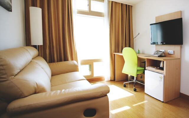 Apple Tree Hotel Gunsan