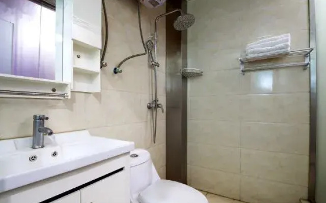 Xinzheng Hanfei Hotel (Golden Avenue store)