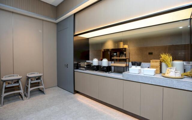 Ji Hotel Shenzhen Nanshan Metro Station