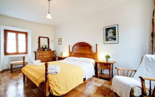 Vall de March Finca Farmhouses by Vida Villas