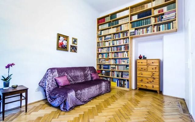 Apartament Antique