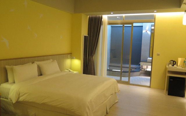 No. 9 Hotel