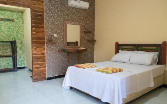 Sunrise Lodge & Lounge