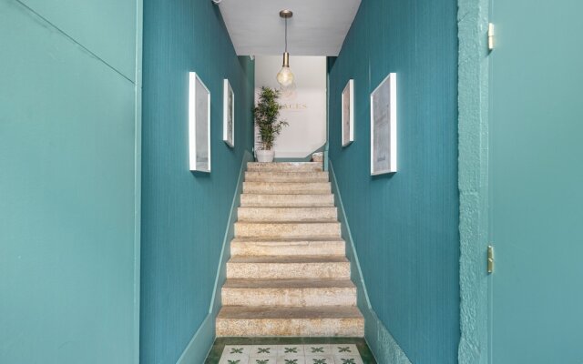 B.Places Apartments
