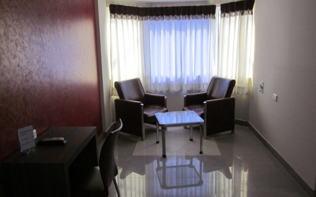 Grand Metro Hotel