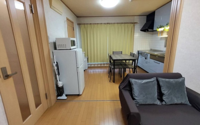 Lucky Higashi Mizue – Guest Rooms – Tokyo