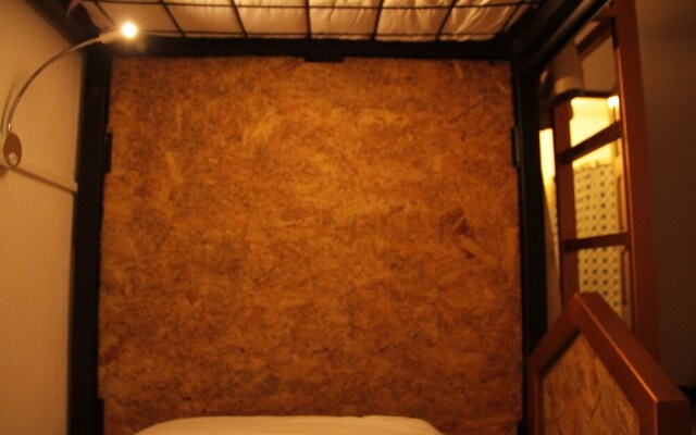 Panal Hostel and Studio Apartments
