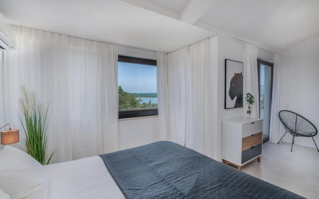 Nice Home in Klimno With Wifi and 3 Bedrooms