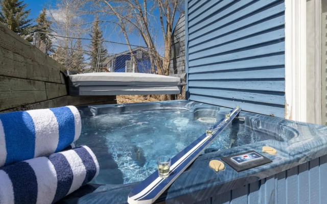 Woodside Ave in Park City