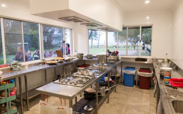 Dunsborough Beachouse YHA Backpackers
