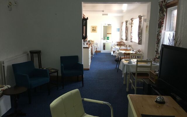 Whiteways Hotel