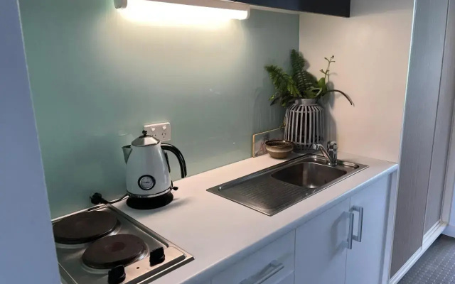 Comfort Inn Lorneview Apartments