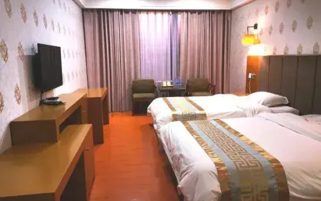 Longchuan Wanlong Business Hotel