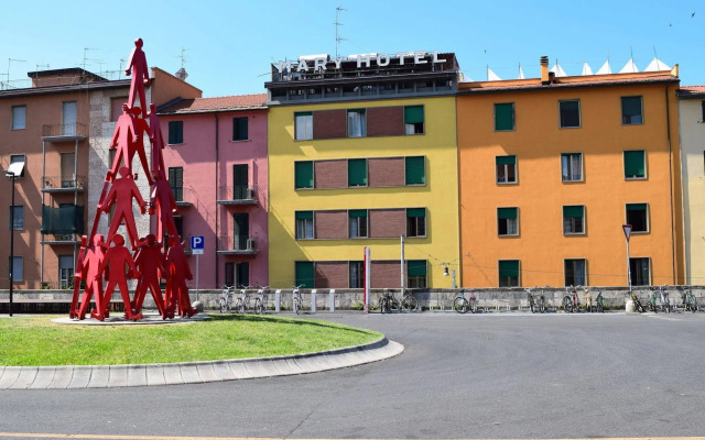 Hotel Mary