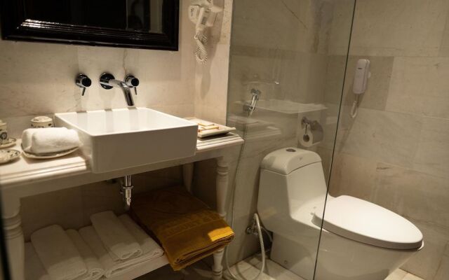 Palmy Beach Club Resort