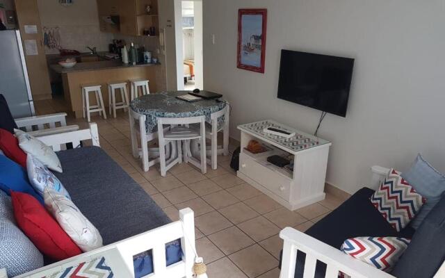 Hartenbos - Bayview 230m from beach