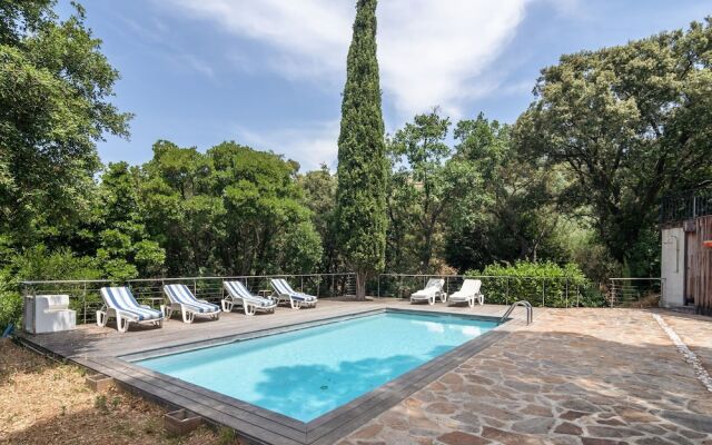 Luxury Villa in La Croix-valmer With Private Pool