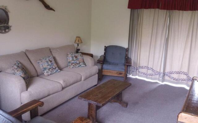 Bonnie Springs Ranch Motel