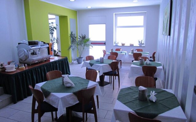 Hotel Emiliana