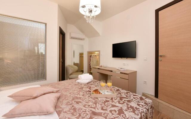 Harvey's luxury rooms