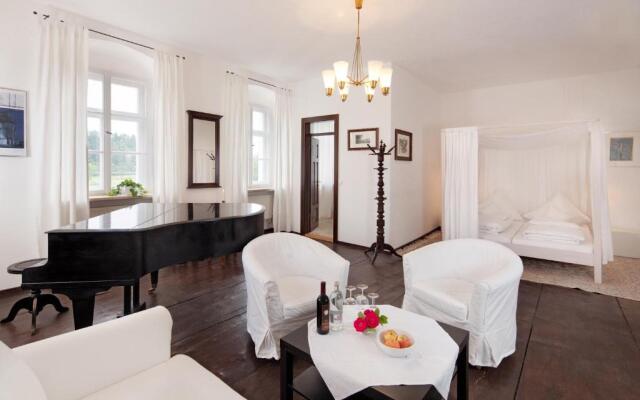 Hotel Schloss Raitenbuch